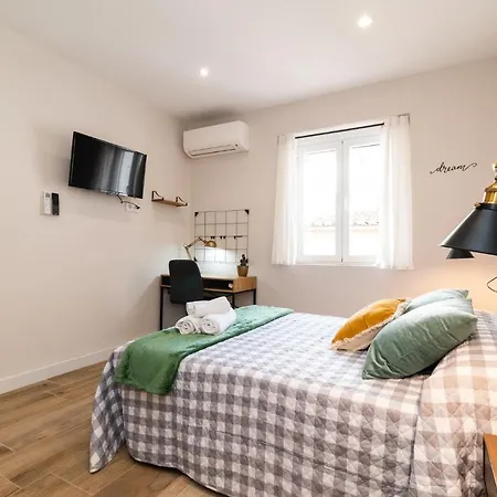 Emblematic Apartment In The Realejo-3